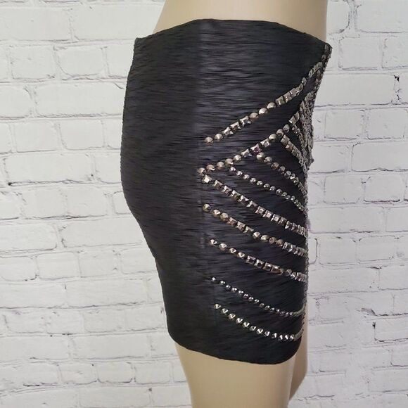 𝅺guess Studded Mini Skirt Black 4 - Picture 4 of 8